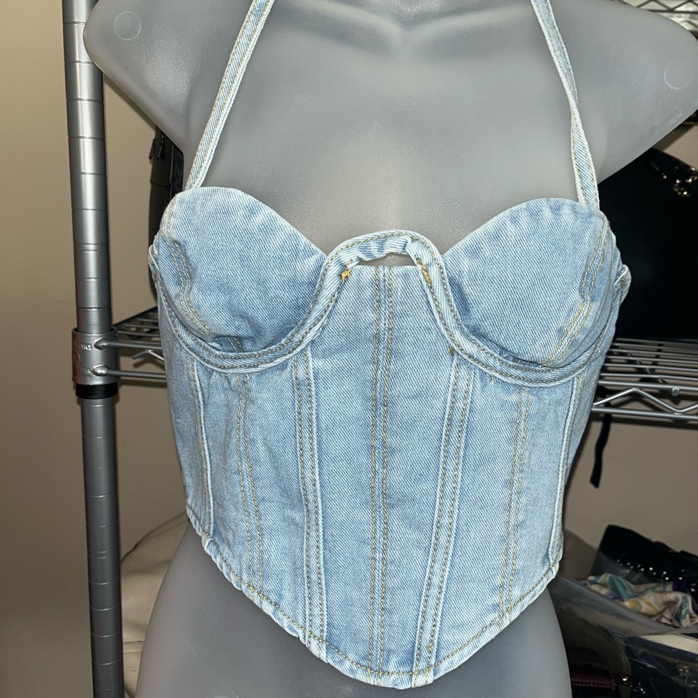 PrettyLittleThing Light Blue Denim Crop Top